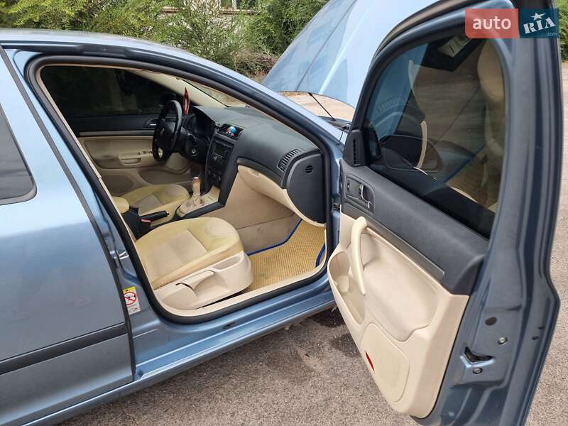 Лифтбек Skoda Octavia 2007 в Запорожье