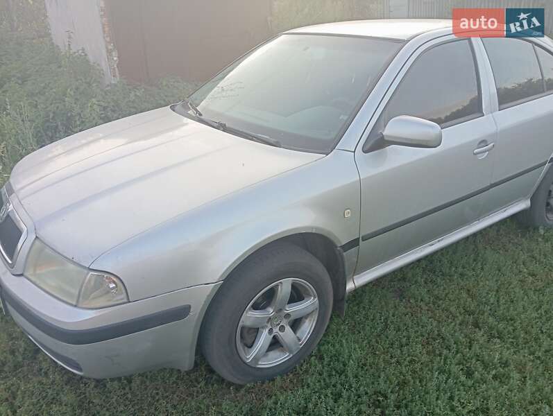Ліфтбек Skoda Octavia 2006 в Чернігові