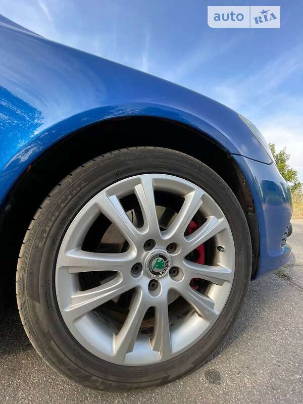 Універсал Skoda Octavia 2010 в Нових Санжарах