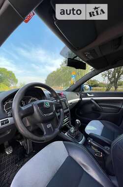 Универсал Skoda Octavia 2010 в 
