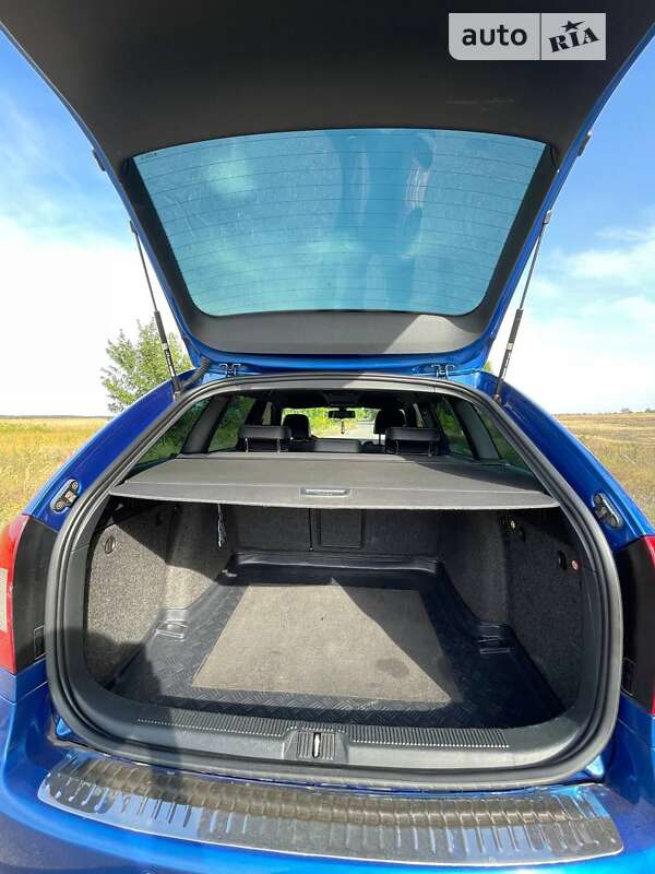 Універсал Skoda Octavia 2010 в Нових Санжарах