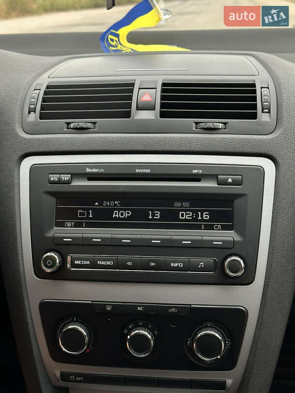 Лифтбек Skoda Octavia 2012 в Кропивницком