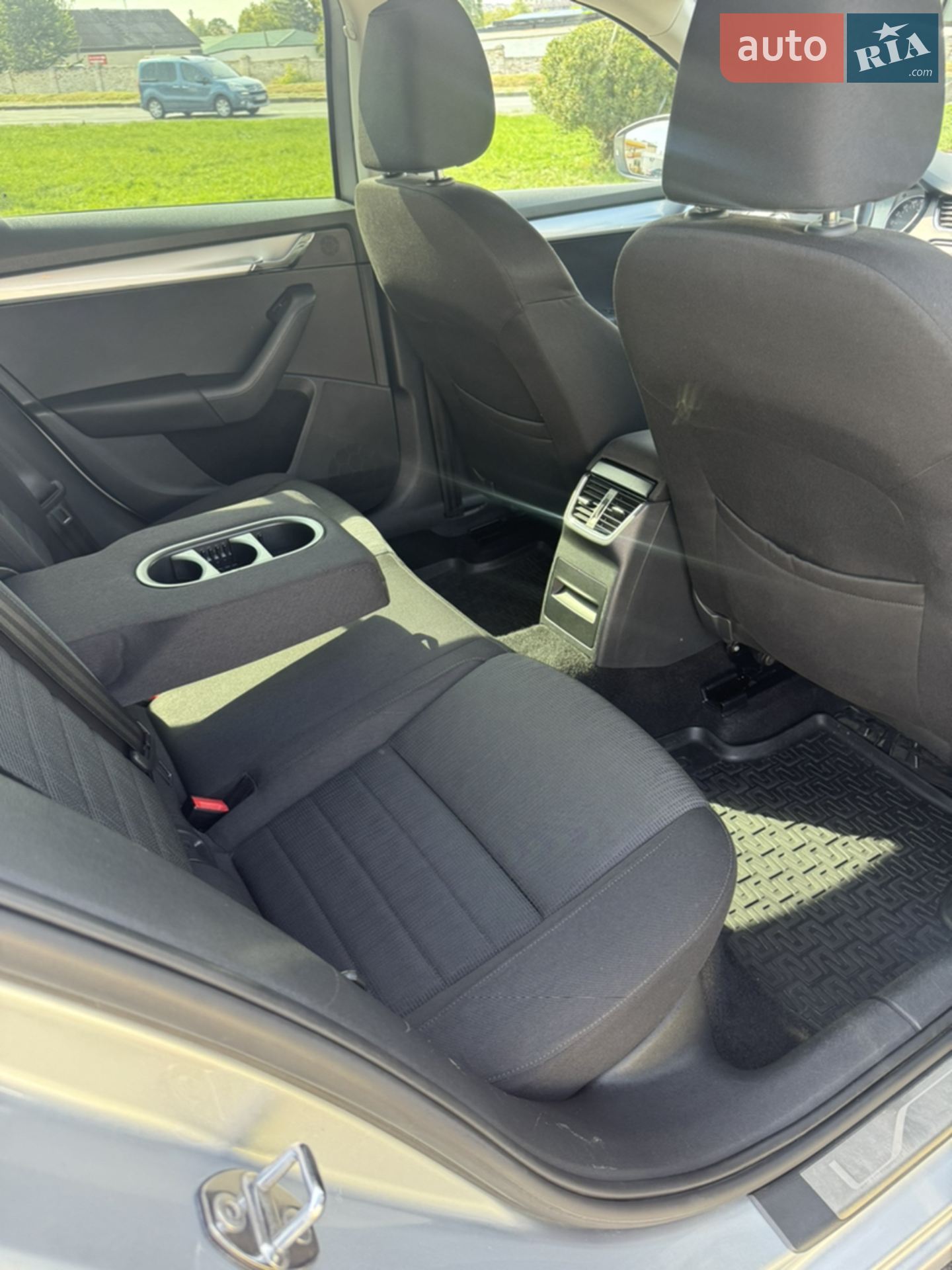 2013 Skoda Octavia - мініатюра 12