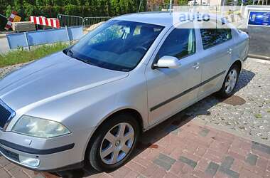 Лифтбек Skoda Octavia 2005 в Львове