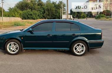 Лифтбек Skoda Octavia 2000 в Днепре