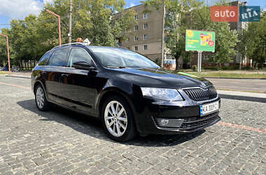 Универсал Skoda Octavia 2016 в Чернигове