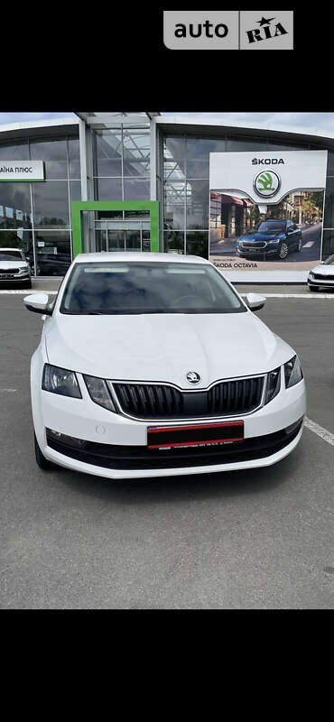 Лифтбек Skoda Octavia 2017 в Покрове