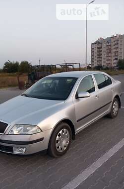 Лифтбек Skoda Octavia 2005 в Львове