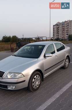 Лифтбек Skoda Octavia 2005 в 