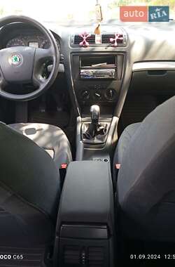 Лифтбек Skoda Octavia 2005 в 