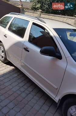 Универсал Skoda Octavia 2011 в 