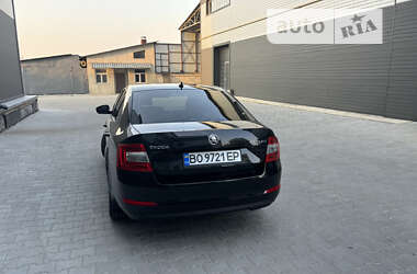 Лифтбек Skoda Octavia 2015 в 
