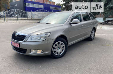 Универсал Skoda Octavia 2011 в Полтаве