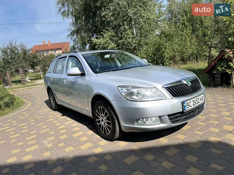 Універсал Skoda Octavia 2010 в 