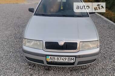 Лифтбек Skoda Octavia 2003 в 