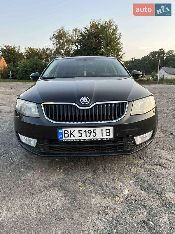 Универсал Skoda Octavia 2015 в Ровно