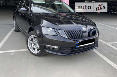 Лифтбек Skoda Octavia 2017 в Киеве