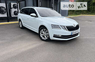 Универсал Skoda Octavia 2018 в Ужгороде