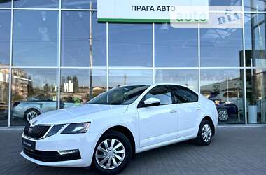 Лифтбек Skoda Octavia 2019 в Киеве