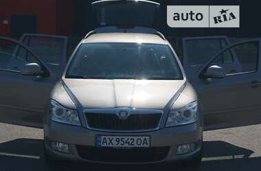 Універсал Skoda Octavia 2009 в Харкові