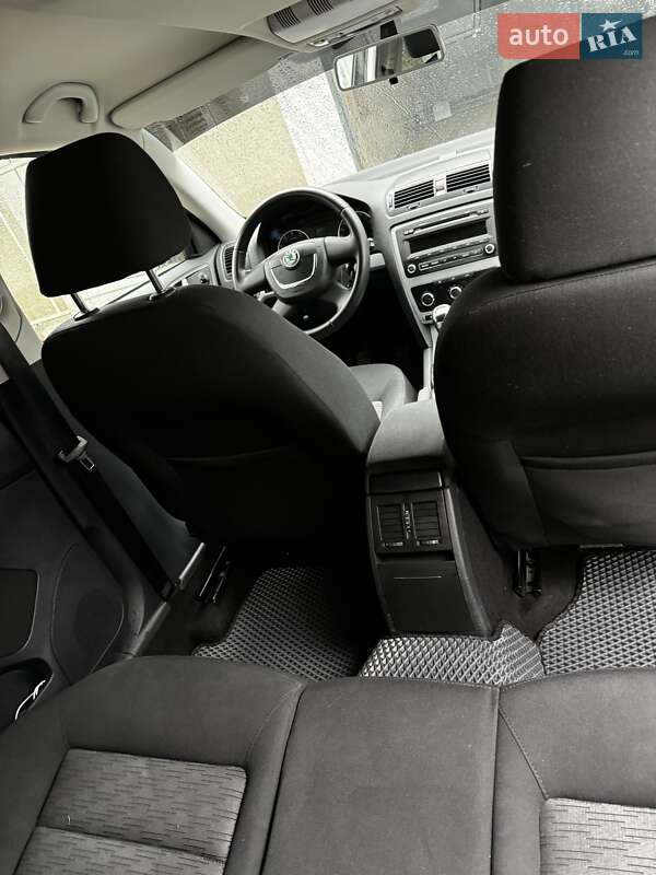Ліфтбек Skoda Octavia 2011 в Івано-Франківську