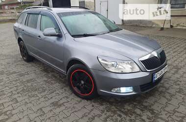 Универсал Skoda Octavia 2012 в Снятине