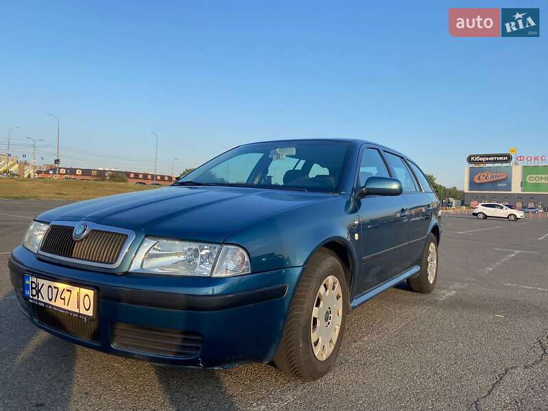 Универсал Skoda Octavia 2002 в 