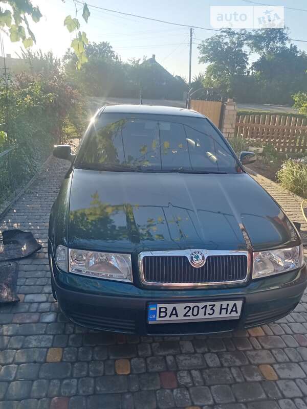 Лифтбек Skoda Octavia 2003 в Николаеве