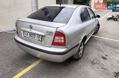 Ліфтбек Skoda Octavia 2003 в 