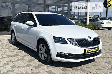 Универсал Skoda Octavia 2019 в Мукачево