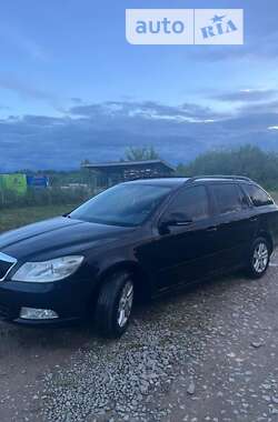 Универсал Skoda Octavia 2010 в Самборе