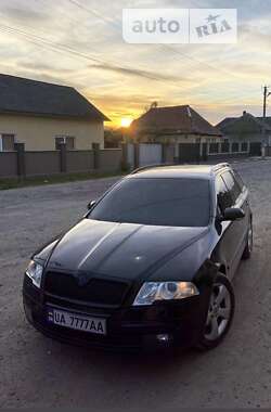 Универсал Skoda Octavia 2005 в Виноградове