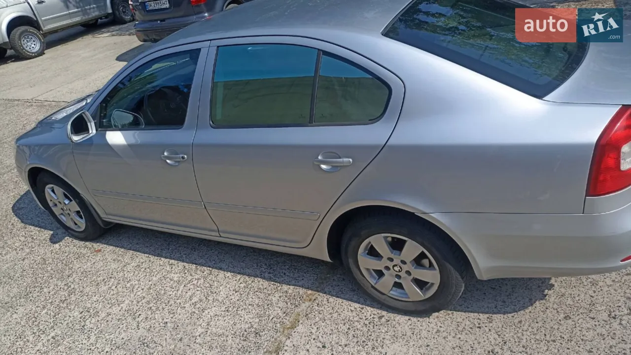 2010 Skoda Octavia - мініатюра 23