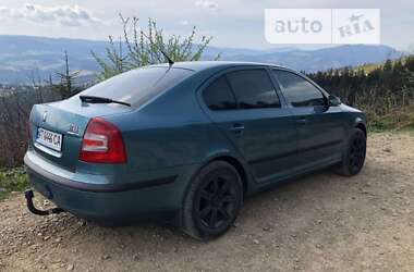 Лифтбек Skoda Octavia 2004 в Долине