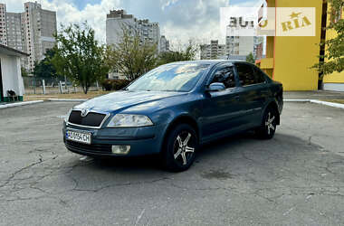 Лифтбек Skoda Octavia 2005 в Киеве