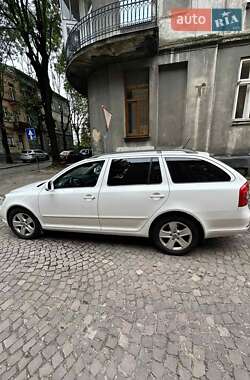 Skoda Octavia 2012 Skoda Octavia 2012