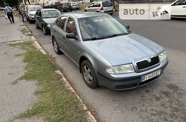 Лифтбек Skoda Octavia 2004 в Полтаве