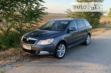 Універсал Skoda Octavia 2012 в Хусті