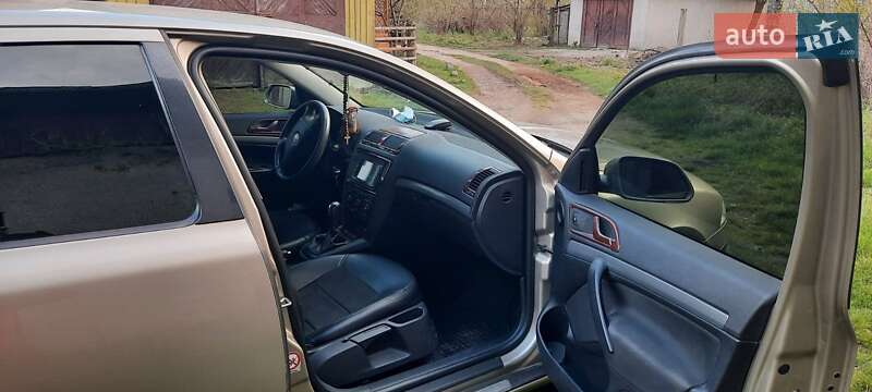 Универсал Skoda Octavia 2005 в Перечине
