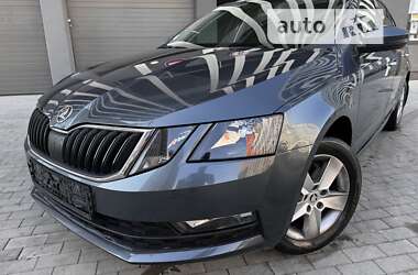 Лифтбек Skoda Octavia 2020 в Киеве