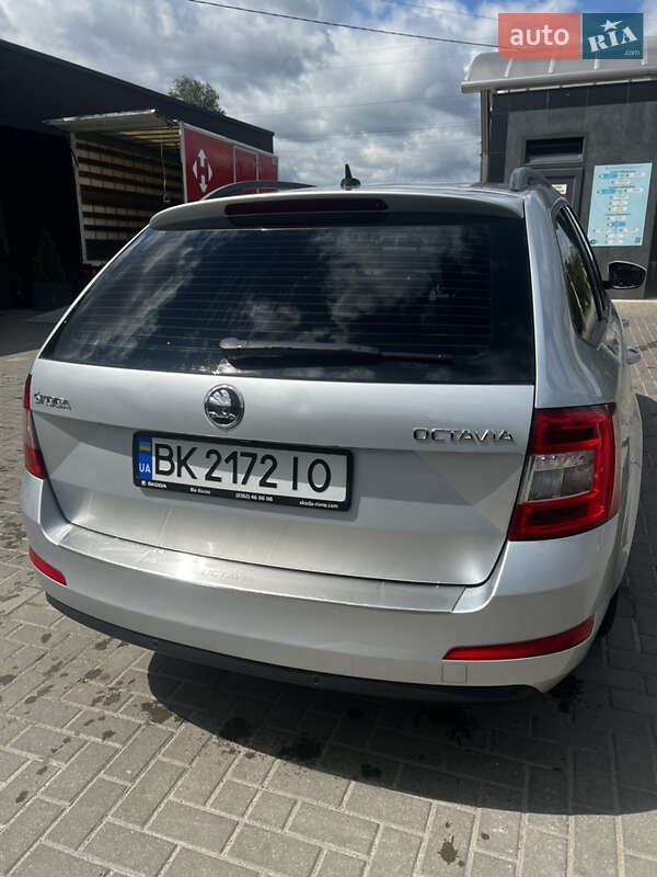 Універсал Skoda Octavia 2016 в Сарнах