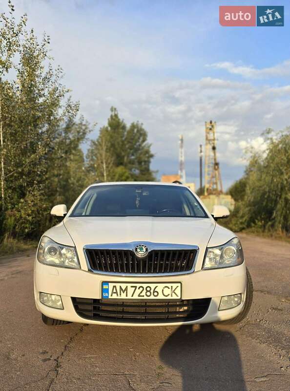 Универсал Skoda Octavia 2012 в Житомире фото 4 Универсал Skoda Octavia 2012 в Житомире