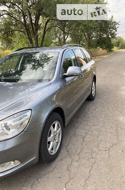 Универсал Skoda Octavia 2012 в Гадяче