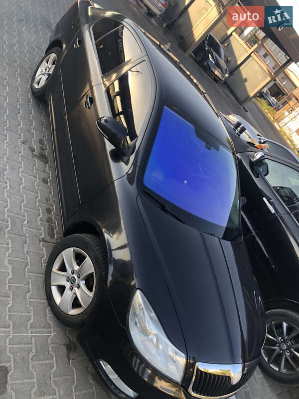 Лифтбек Skoda Octavia 2010 в Киеве