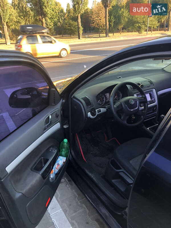 Лифтбек Skoda Octavia 2010 в Киеве