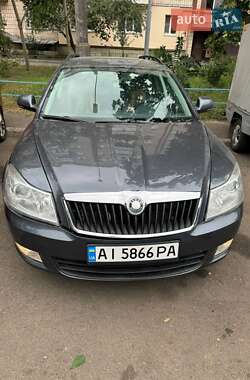 Универсал Skoda Octavia 2010 в 