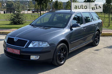 Универсал Skoda Octavia 2006 в Ирпене