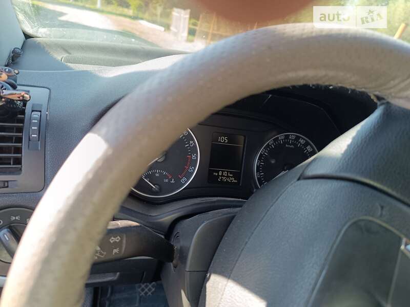 Универсал Skoda Octavia 2010 в Нижними Становцами