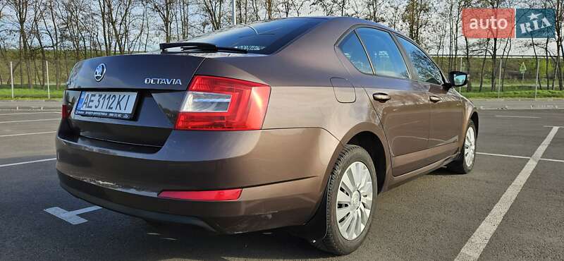 Лифтбек Skoda Octavia 2014 в Днепре