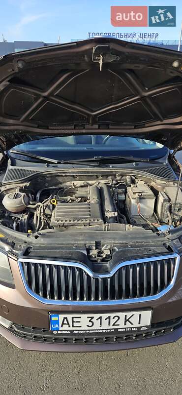 Лифтбек Skoda Octavia 2014 в Днепре